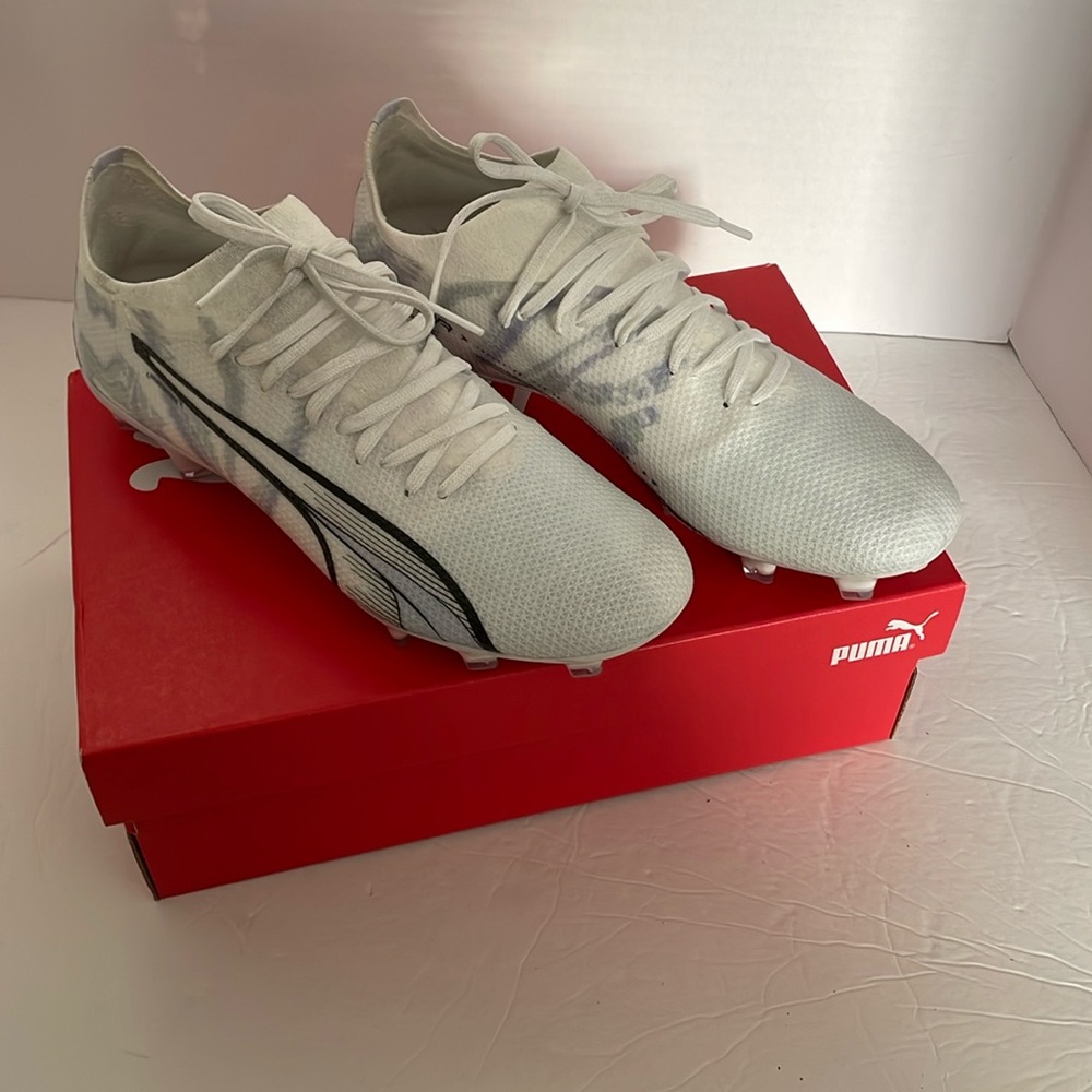 Puma white/black/spring lavender Ultra Match bl gf/ag  clear women’s size 8